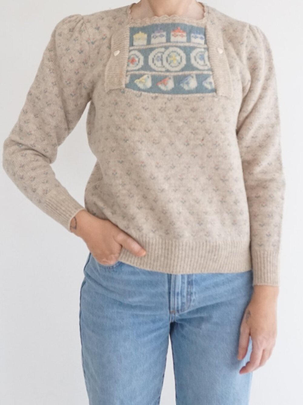 Vintage Susan Bristol Beige Floral Knit Sweater Wool Hand Knit Cottagecore 38 M